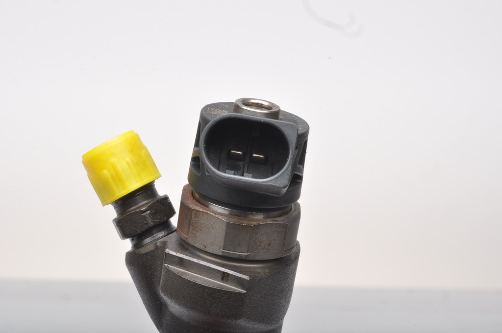 BMW F20 F21 F30 E90 E92 X4 F26 X5 2.0 3.0 D INJECTOR 0445110478 781070202 Product image