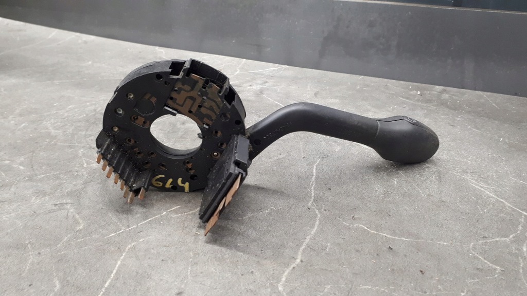 D0TSAEQB91 Διακόπτης φλας VW Golf III 2.0 Product image