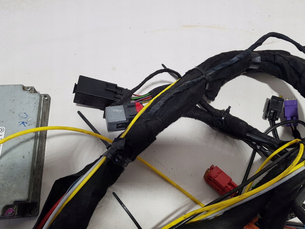 ΜΟΝΑΔΑ ΜΠΑΤΑΡΙΑΣ ΚΑΛΩΔΙΑ ΚΟΡΜΟΥ MERCEDES SL R230 W230 2305400945 Product image