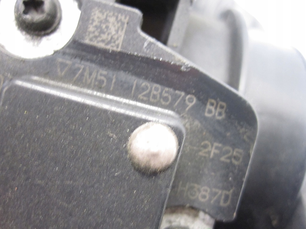 Ford Focus MK3 III 12R Μετρητής ροής AV61-9C623-CB 7M51-12B579-BB Product image
