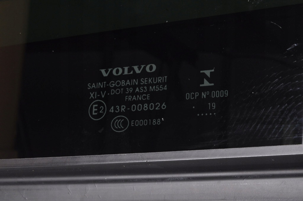 VOLVO S60 III V60 II XC60 XC90 II V90 S90 SUN ROOF GLASS PANORAMA Product image
