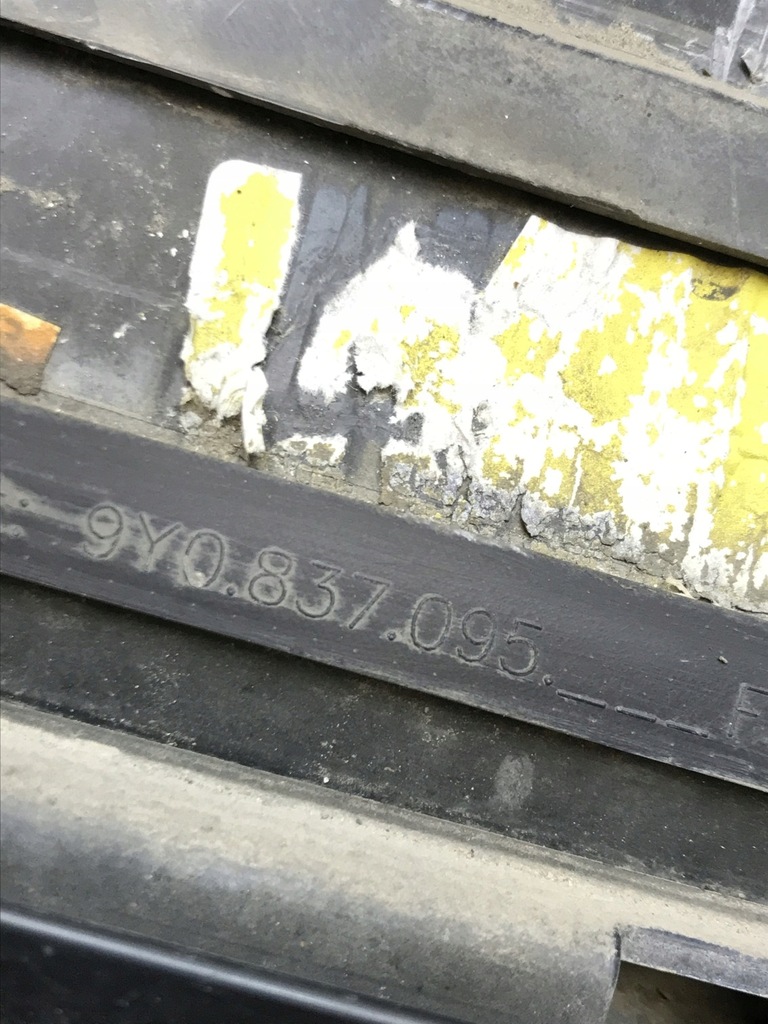 Porsche Cayenne Πλαίσιο πόρτας μπροστά αριστερά 9y0837095a Product image