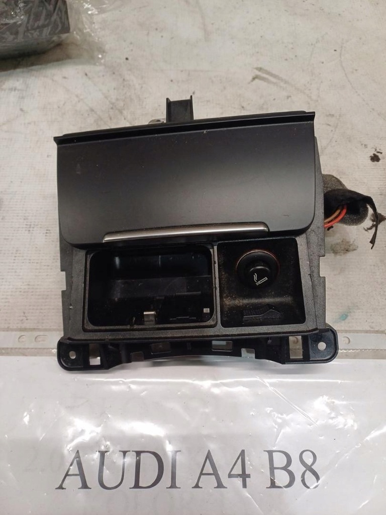 Audi A4 B8 Ashtray 8K0857951 Product image