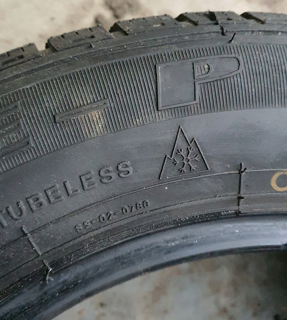 TRACMAX ICE-PLUS S110 TIRES 185/65/R15 7MM 2 ΤΕΜ. Product image