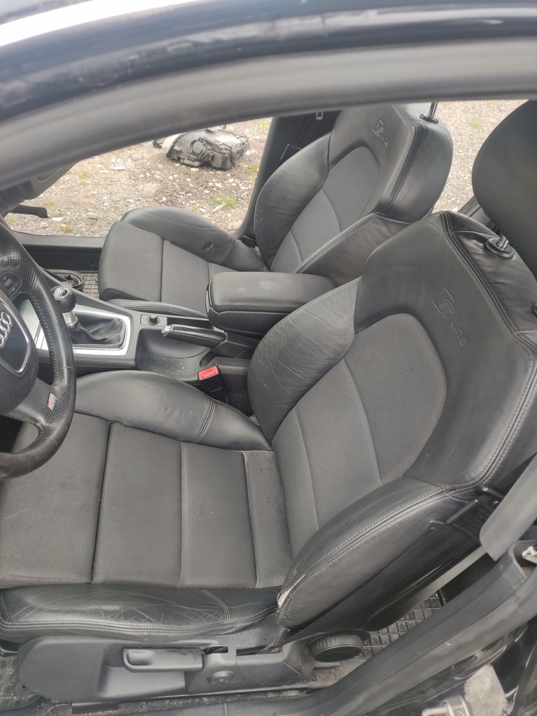 Audi A4 B7 S line sedan, δερμάτινα καθίσματα + πλαϊνά πάνελ, headliner Product image