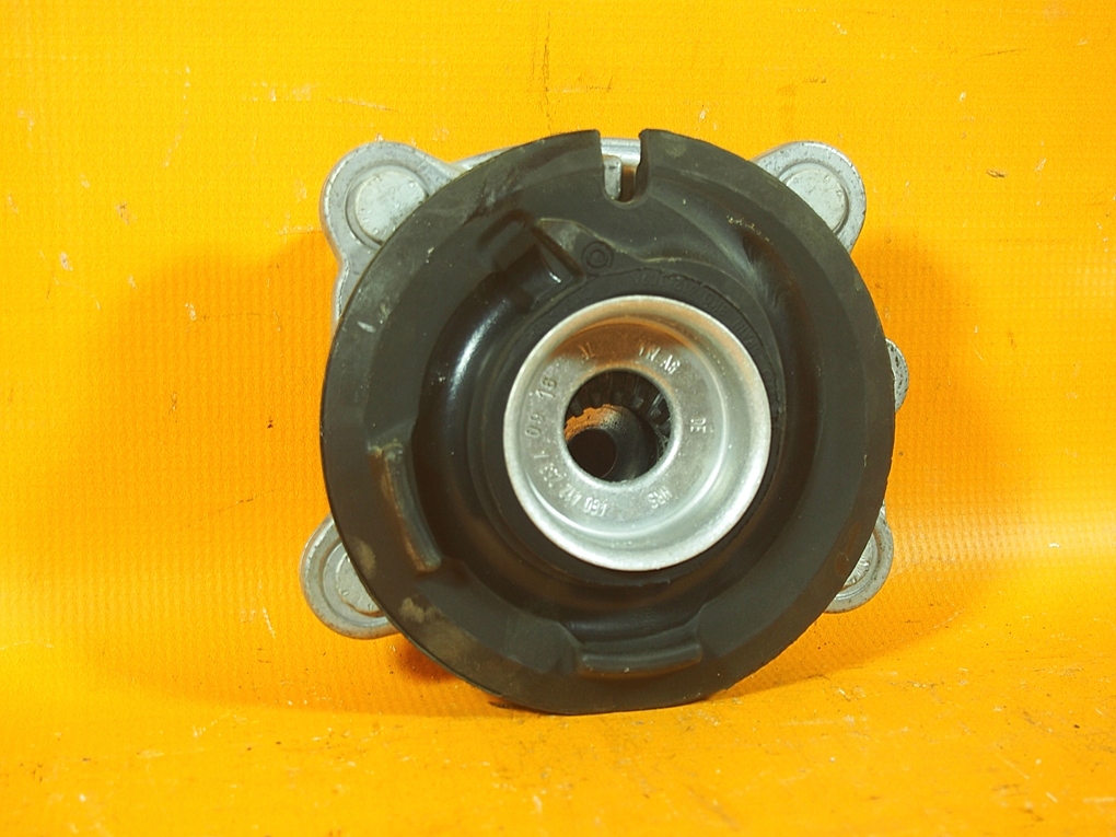 Ρουλεμάν βάσης αμορτισέρ Audi A7 4G LIFT 32KM 4g0412065c / 4g0412253a Product image