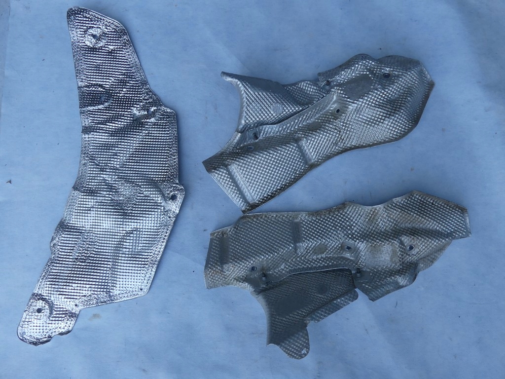 DW AUDI A6 C7 HEAT SHIELD 4G0201781C 4G0804162 4G0399299A Product image