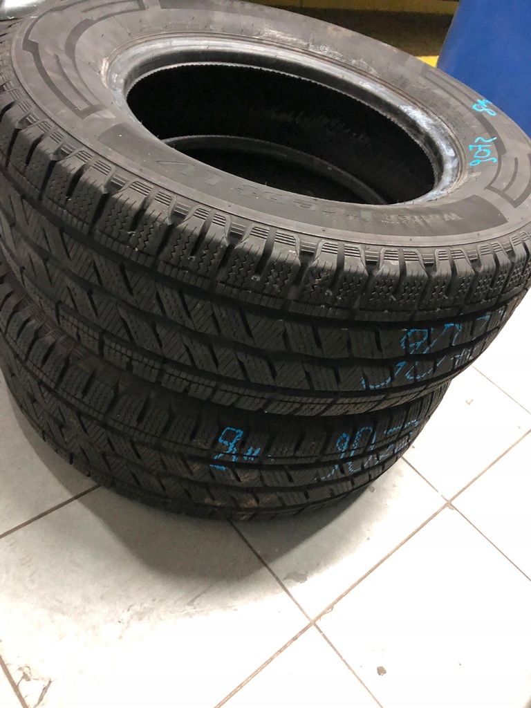 ΕΛΑΣΤΙΚΟ HANKOOK INTERICEPT LV 235/65 R16 C 8mm 2020 Product image