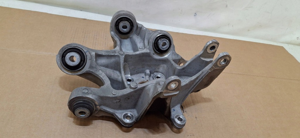 Ο πίσω οπίσθιος διακόπτης Tesla S Plaid 1420416-00-J Product image