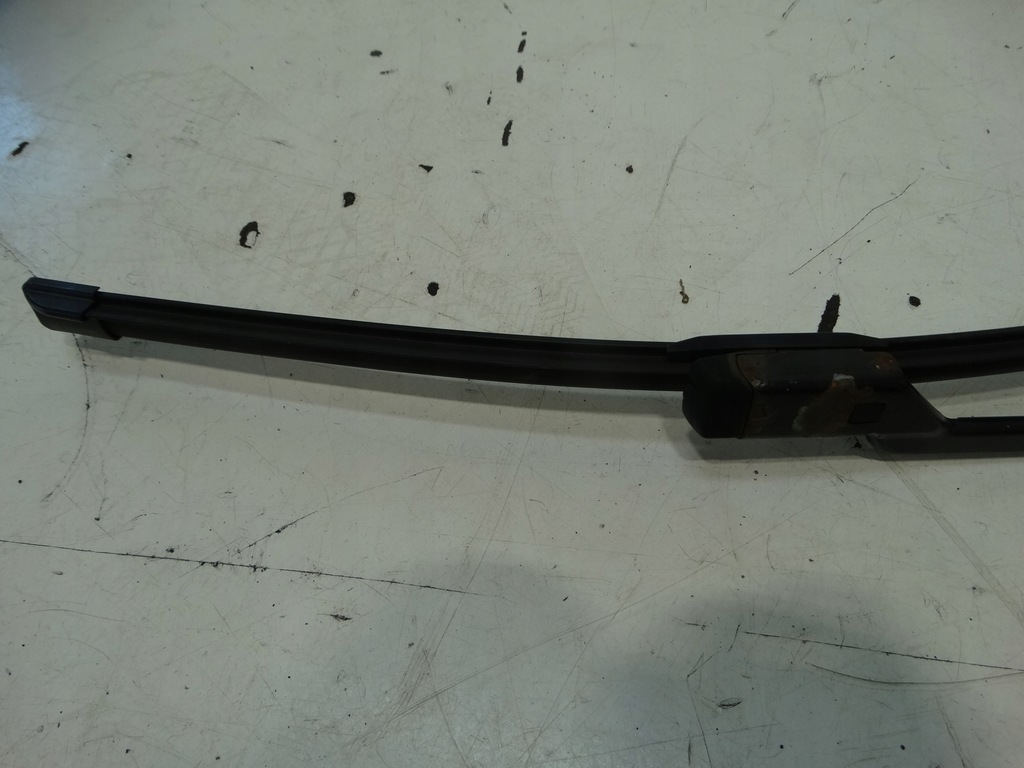 Βραχίονας Υαλοκαθαριστήρα ΔΕΞΙ VOLKSWAGEN PASSAT B6 COMBI 3C1955410B Product image
