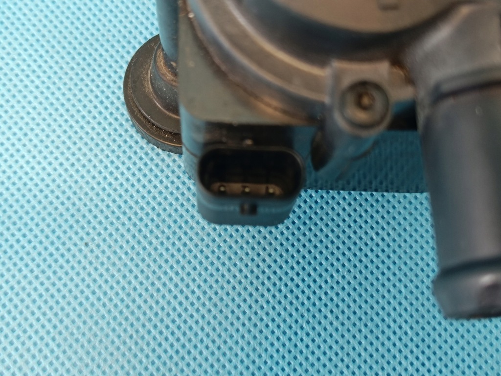 AUDI A4 B9 2024 R AVANT 2.0 TFSI 110KW ΕΠΙΠΛΕΟΝ ΑΝΤΛΙΑ ΝΕΡΟΥ 06H121601N Product image