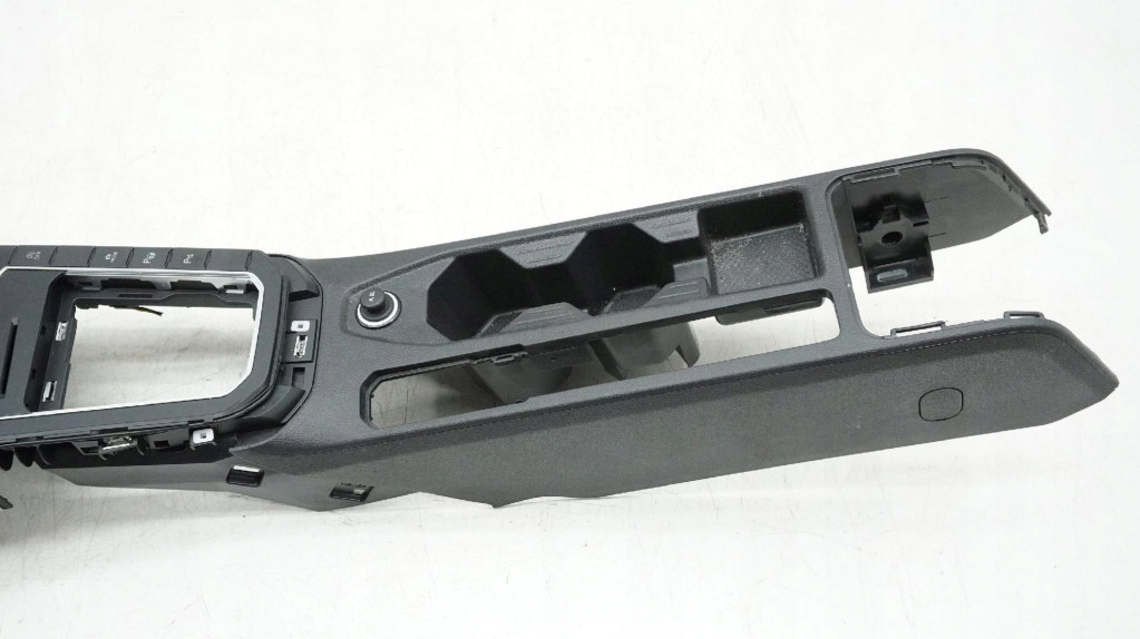 VW Taigo Κεντρική σήραγγα Product image