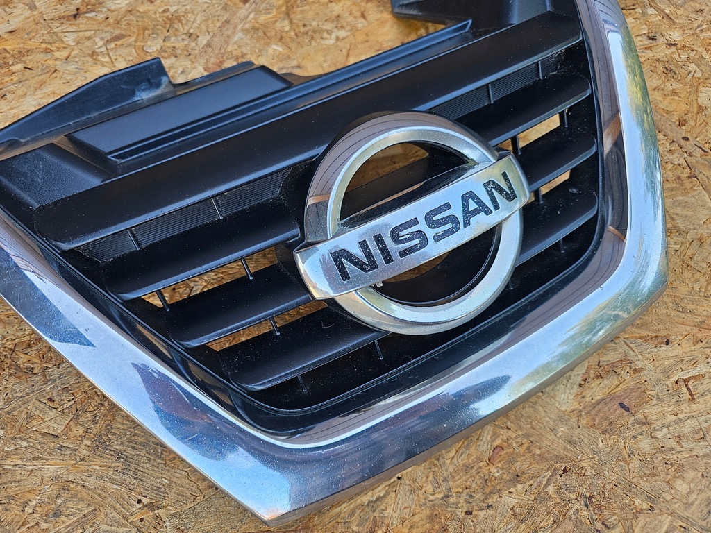 Nissan Juke και F15 10-14R Dummy Grill Dummy Chrome Stamp Product image