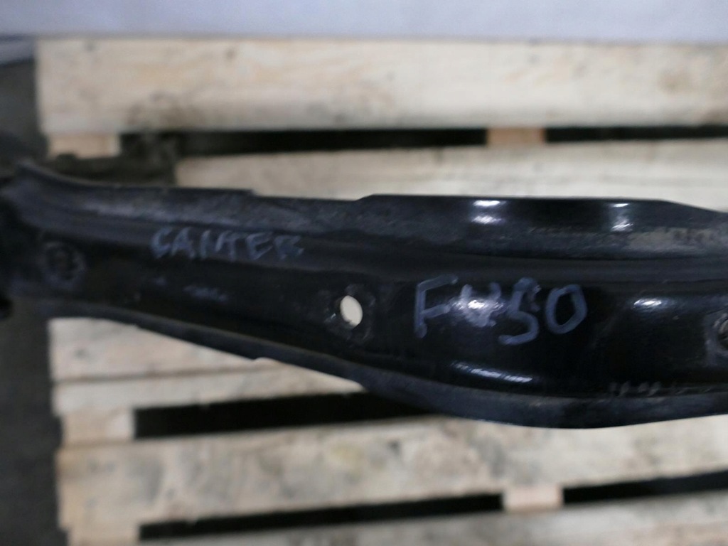 MITSUBISHI CANTER FUSO 7C15 BELT BEAM MOUNT Product image