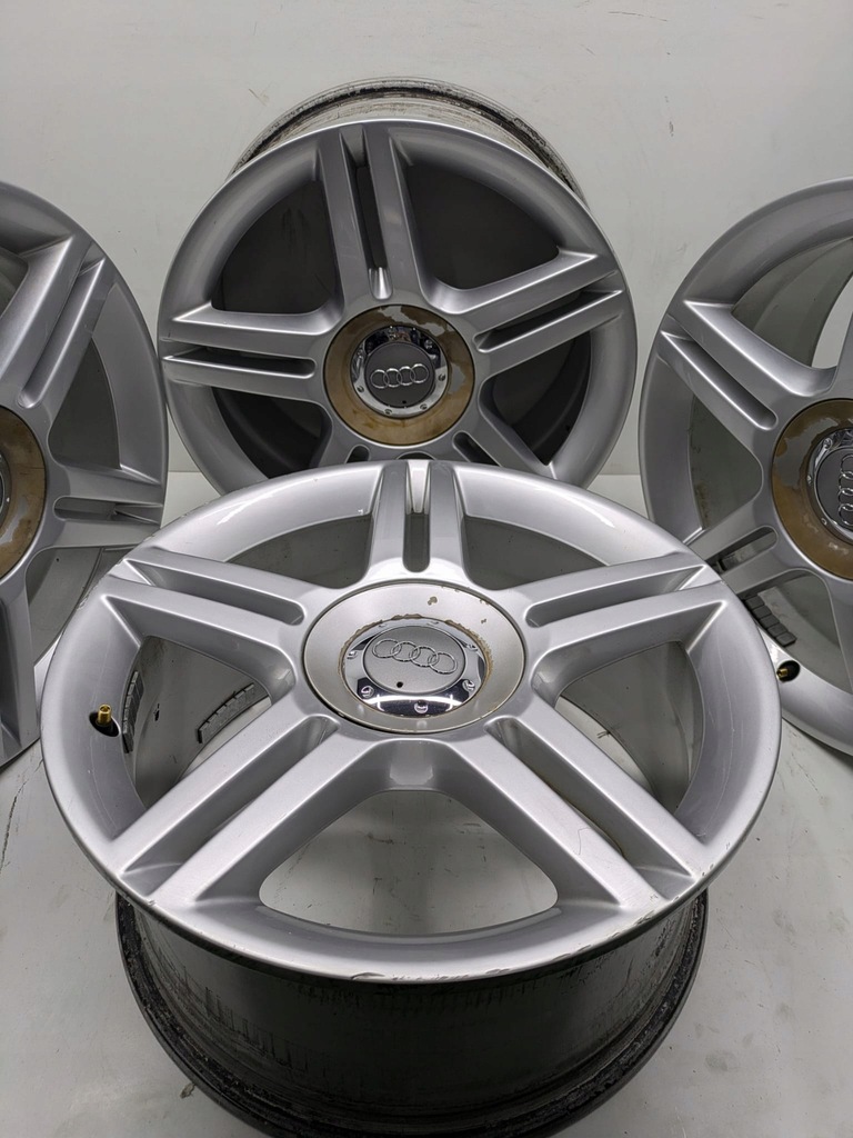 Ζάντες αλουμινίου R17 5x112 Et45 Audi 8E0601025AS Product image