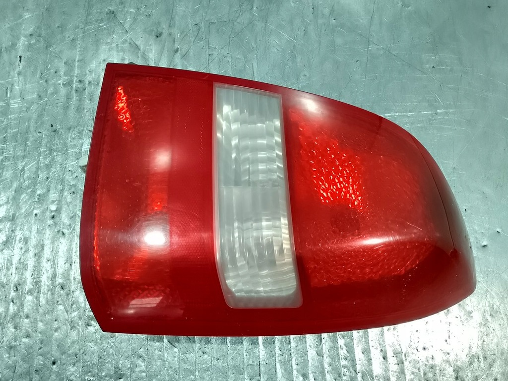 Πίσω λάμπα Nissan Primera P12 (03-07) sedan Product image