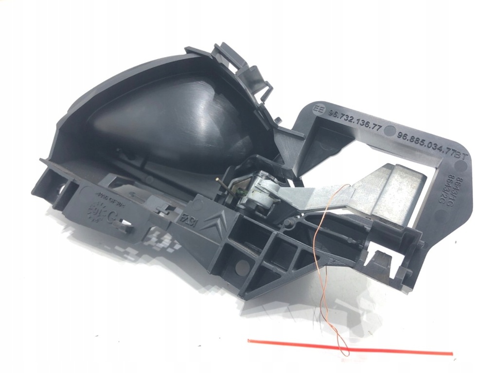 ΕΣΩΤΕΡΙΚΗ ΛΑΒΗ ΠΙΣΩ ΑΡΙΣΤΕΡΑ DS 5 9673213677 Hatchback 15-18 Product image