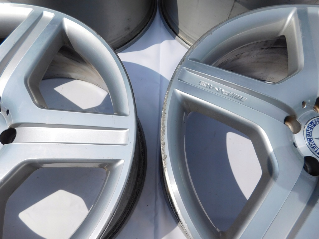 Mercedes W221 AMG ζάντες A2214012602 A2214012702 Product image