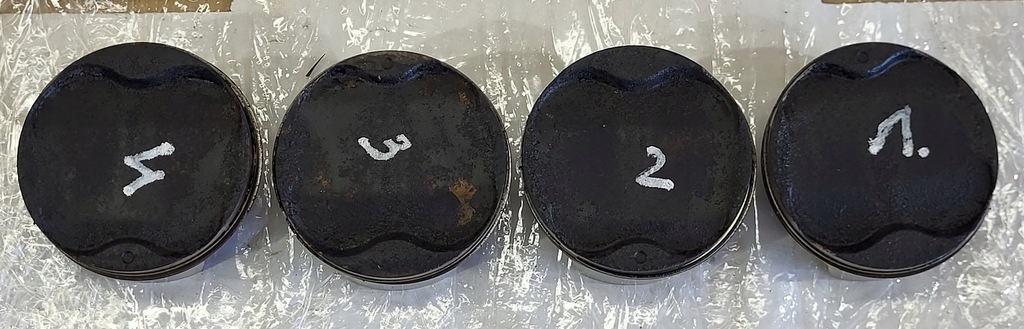 Κύλινδροι, έμβολα, Suzuki GSXR GSX-R 1000 K7 K8 2007-2008 Product image