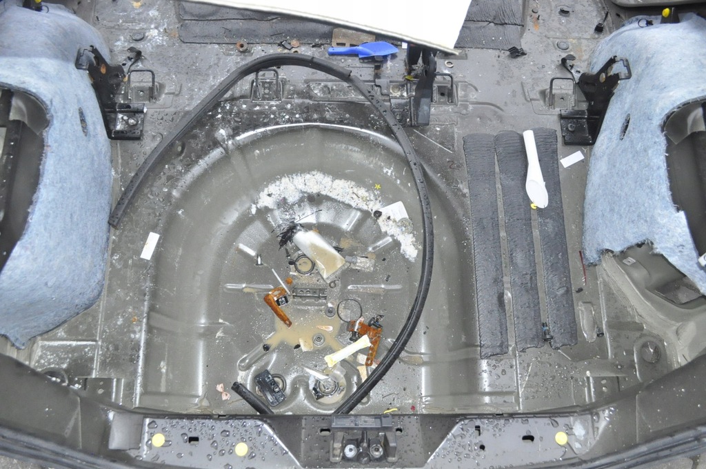 FORD FIESTA MK8 ΟΛΟΚΛΗΡΟ ΤΟ ΠΙΣΩ ΑΠΟ ΠΙΣΩ ΦΡΟΛΟ ΖΩΝΗΣ ΑΡΙΣΤΕΡΟ ΔΕΞΙ ΔΙΑΒΑΣΤΕ ΠΕΡΙΓΡΑΦΗ Product image