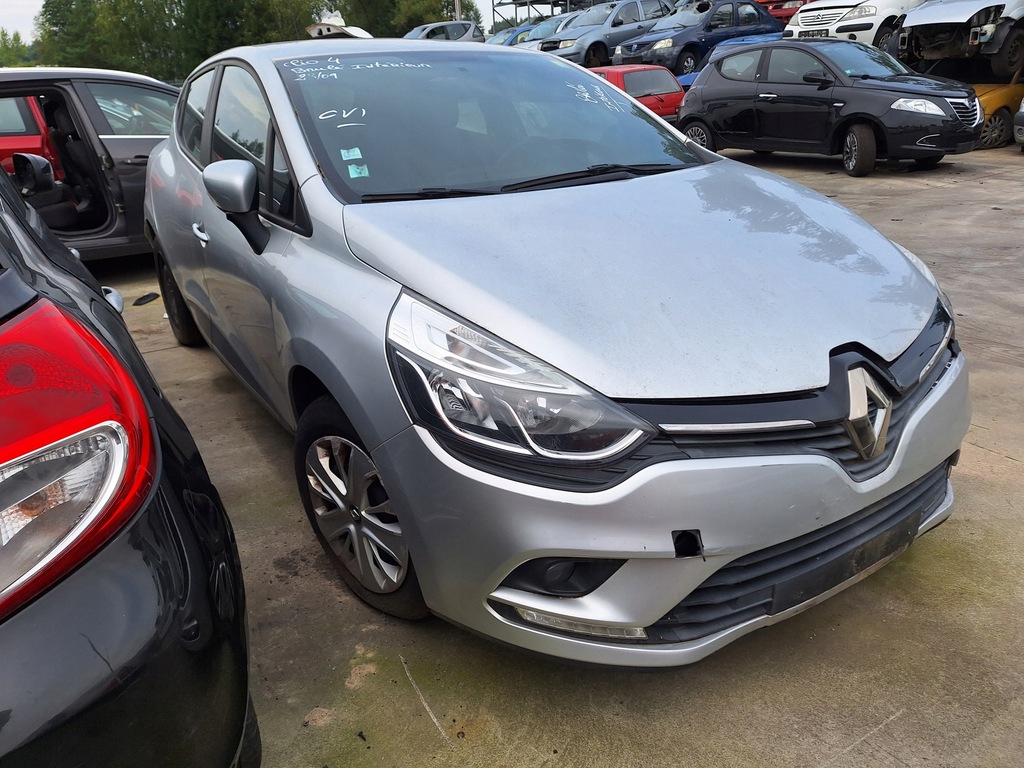 Renault Clio IV 4 BH Captur και δεξιά μπροστά Product image