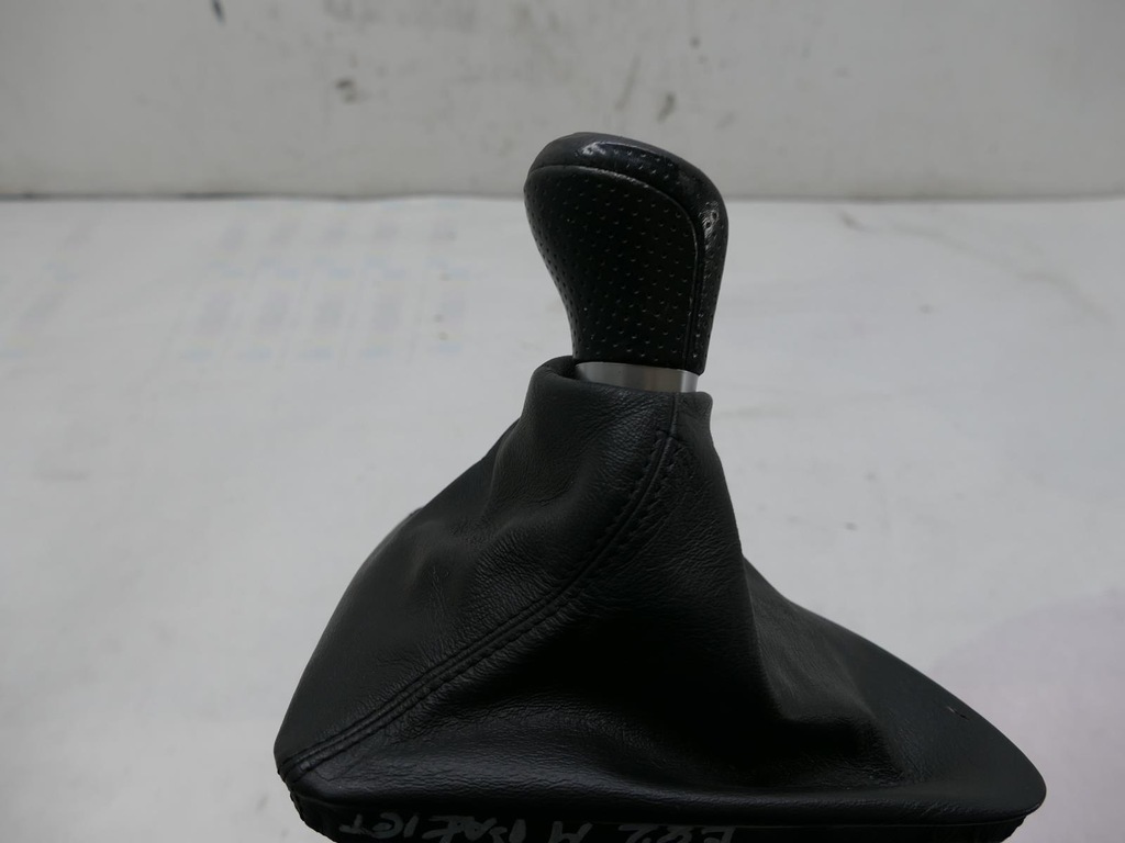 BMW E82 E81 E88 E87 M-PACKAGE KNOB BELLOWSHOP Product image