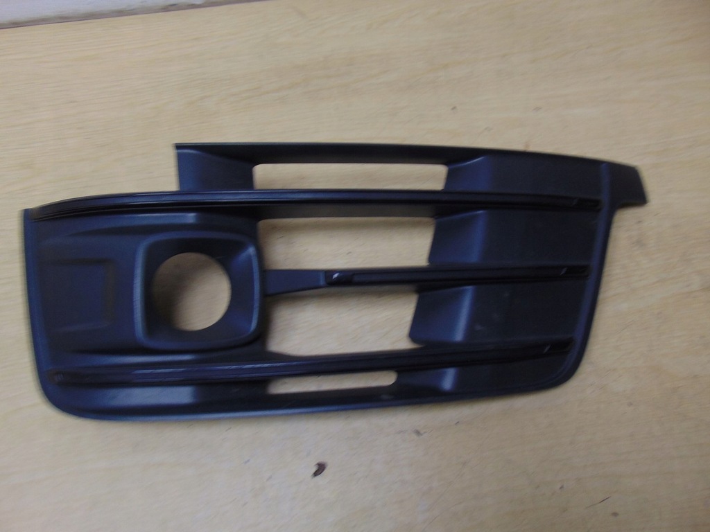 ΓΚΡΙΛ ΣΤΟ ΠΡΟΦΥΛΑΚΤΗΡΙΟ ΑΡΙΣΤΕΡΟ AUDI Q7 4M S-LINE LIFT 4M0807681E Product image