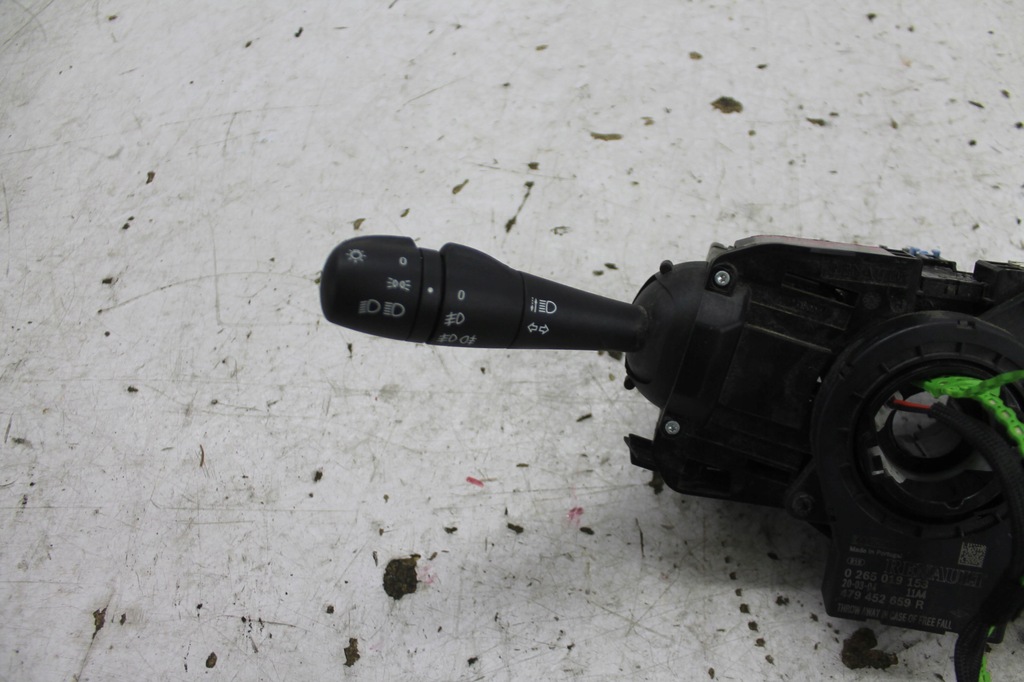 ΣΥΝΔΥΑΣΜΕΝΟΣ ΔΙΑΚΟΠΤΗΣ SHIFT 479452659R SANDERO II STEPWAY LIFT 17-20 Product image