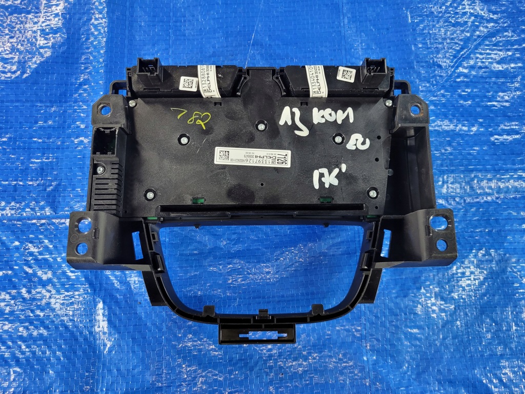 OPEL-ΑΝΤΑΛΛΑΚΤΙΚΑ | Διακόπτης ραδιοφώνου Astra J Panel CD600 13397126 Product image