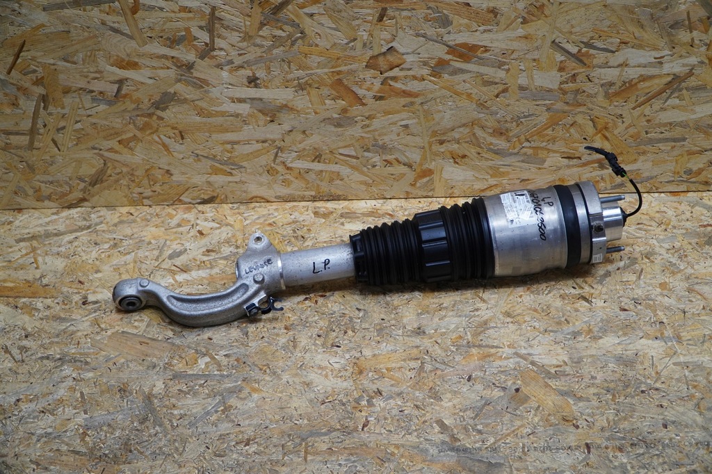 AMORTYZATOR PNEUMATYCZNY PRZÓD 06701062620 06701062600 LEVANTE 3.0 D 16- Product image