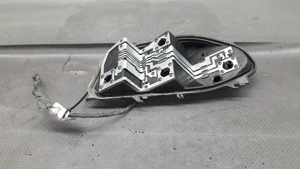 89035086 ένθετο λαμπτήρα πίσω δεξιά RENAULT CLIO 5D 07R Product image