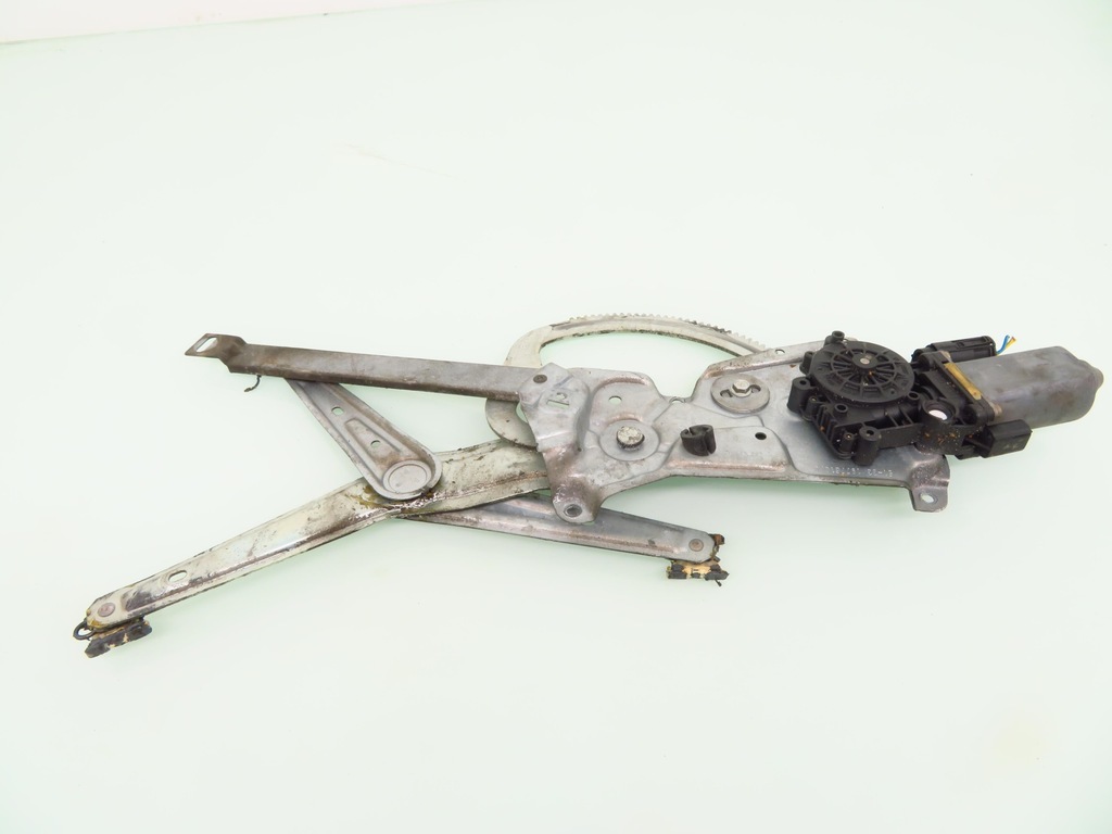 PODNOŚNIK SZYBY PRAWY PRZEDNI BMW E36 8360978 Product image