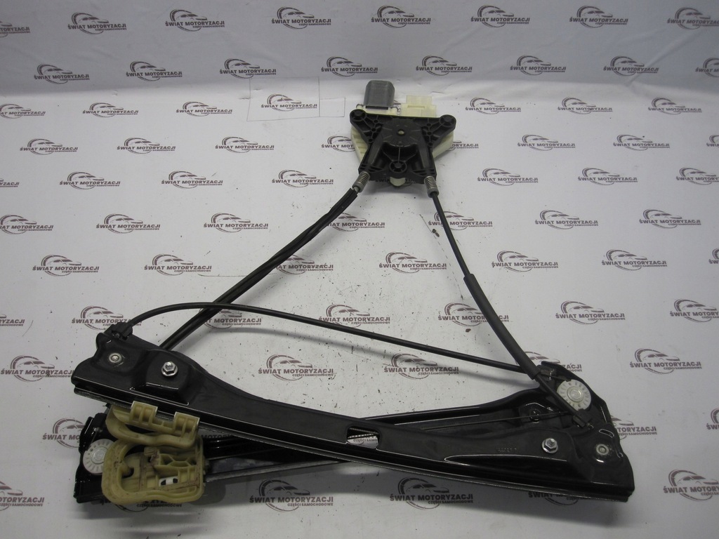 Skoda Rapid Spaceback Glass Lift δεξιά 5JA959812J 122325B Product image