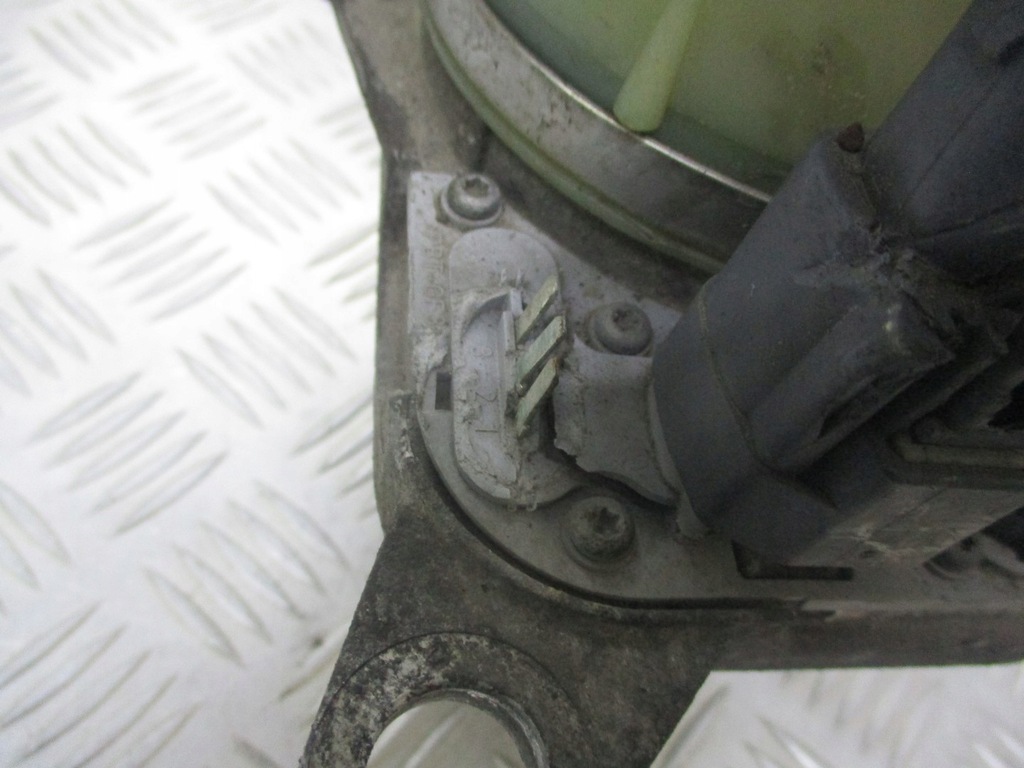 POWER PUMP FORD FOCUS MK2 1.8 16V 4M513K514CA Product image