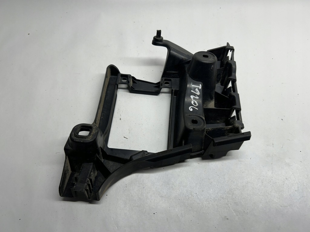 4G9807394D AUDI Σύρισμα δεξιού πίσω προφυλακτήρα Product image