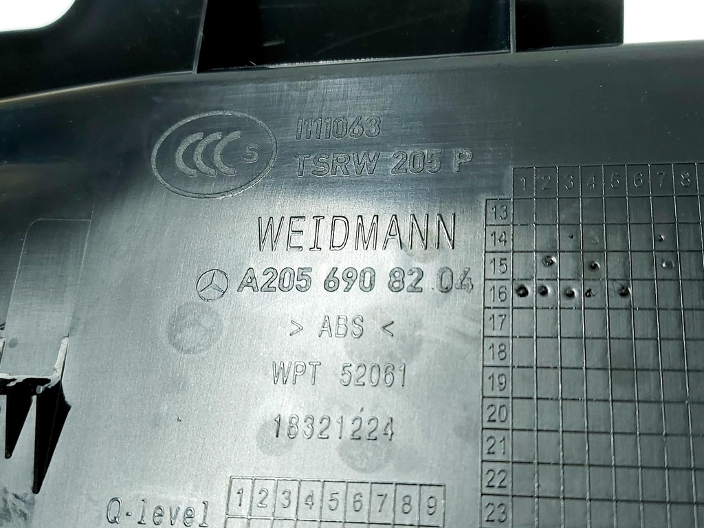 MERCEDES C-CLASS W205 16 ετών Κάλυμμα, κάλυμμα ζώνης πίσω καθίσματος, sedan A2056908204 Product image