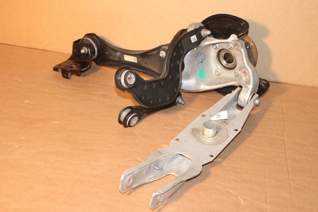 Πίσω δεξιά άρθρωση τιμονιού MERCEDES GLA GLB 247 200 250 4-MATIC Product image