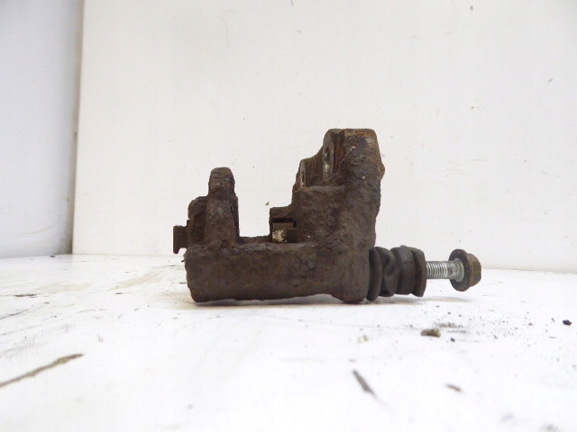 BERLINGO PARTNER I LIFT 02-08 YOKE CALIPER ΠΛΑΙΣΙΟ ΜΠΡΟΣΤΑ ΑΡΙΣΤΕΡΑ 1,4 8V KFW Product image