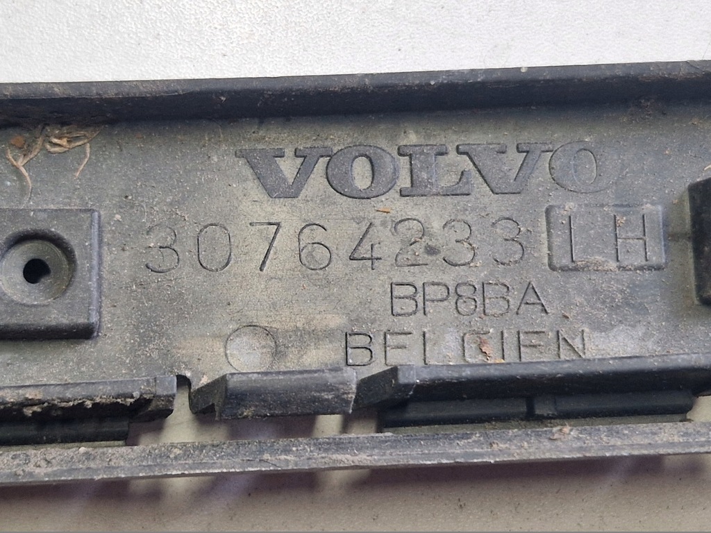 ΠΡΟΦΥΛΑΚΤΗΡΑΣ SLIDE ΑΡΙΣΤΕΡΑ ΠΙΣΩ VOLVO V50 30764233 Product image