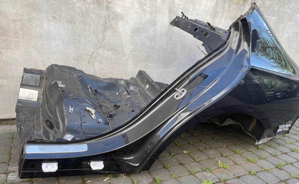 Mercedes E-Class W214 Sedan Quarter αριστερά πίσω φτερό Product image
