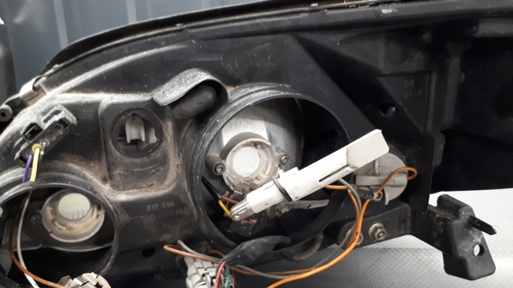 Δεξιά προβολέας πρωθυπουργός Nissan P12 02R Product image