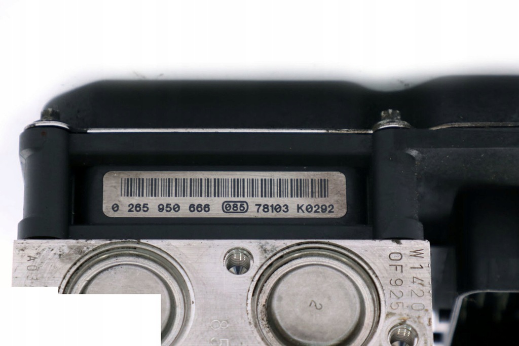 BMW E60 E61 E63 E64 Κύλινδρος φρένων DSC ABS 6777797 6777799 Product image