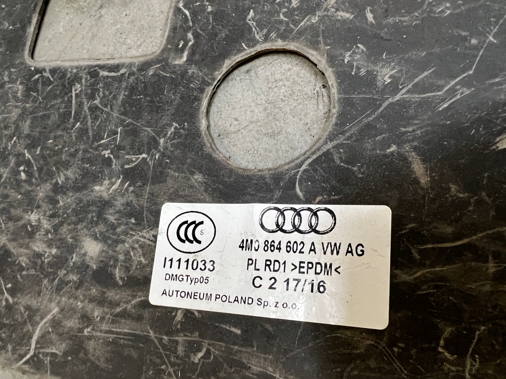 ΗΧΟΣ ΜΑΤ ΔΕΞΙ ΜΠΡΟΣ AUDI Q7 4M 4M0864602 Product image