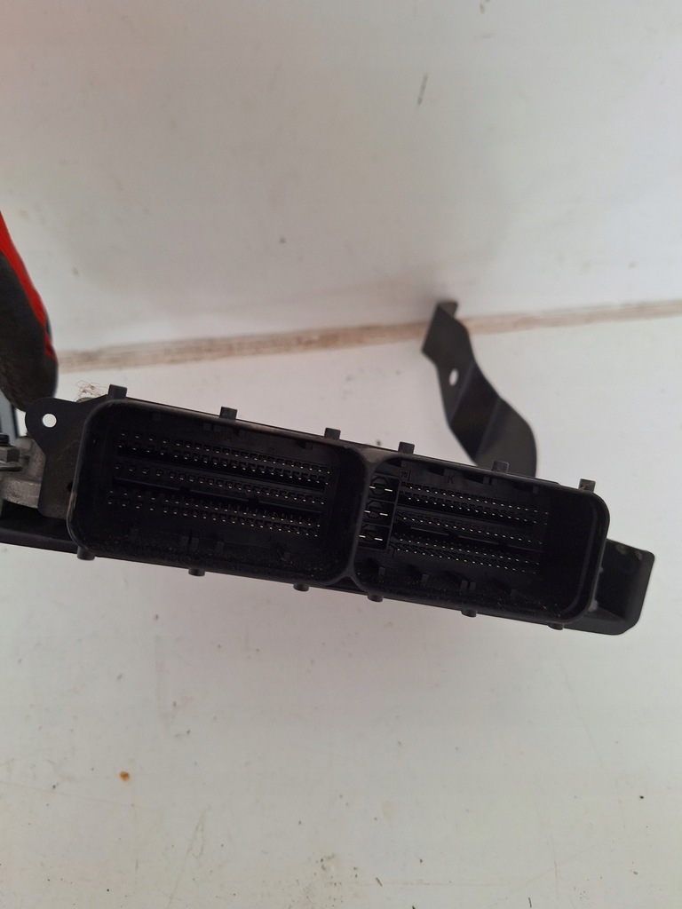 Hyundai Tucson II 15-39199-2F571 OE Controller Product image