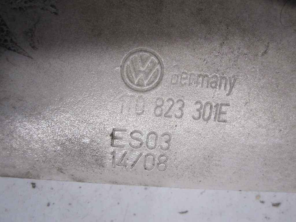 Volkswagen Caddy III 08R Μάσκα μεντεσέδες 1T0823301E Product image