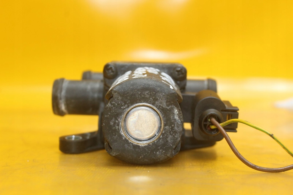 Elektrozdór Audi Q7 4L VW Touareg 1T0820036C Valve Heater Valve Product image