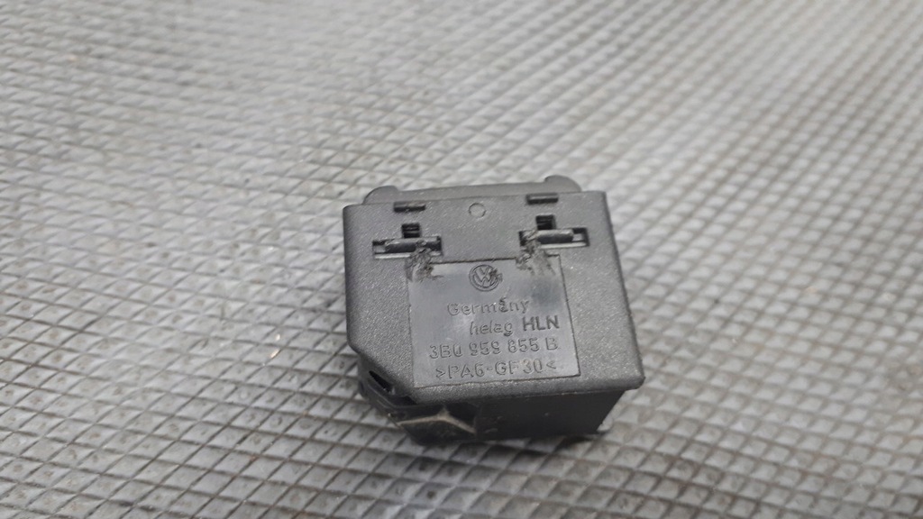 3b0959855b διακόπτης παραθύρου VW Golf IV Product image