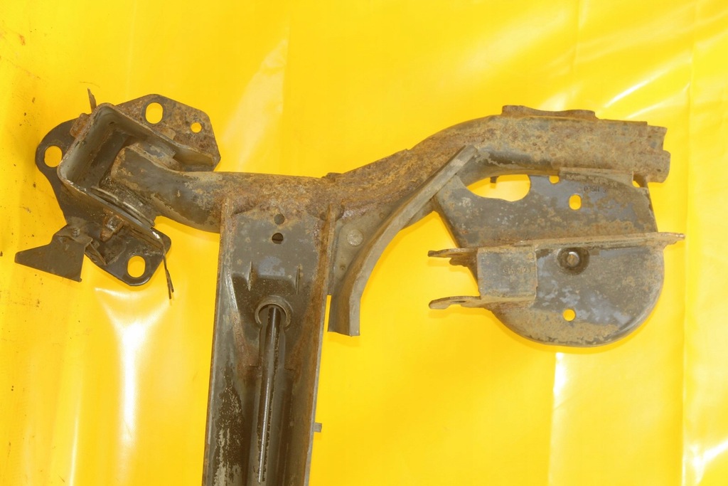 Renault Kangoo πίσω άξονας ανάρτησης Product image
