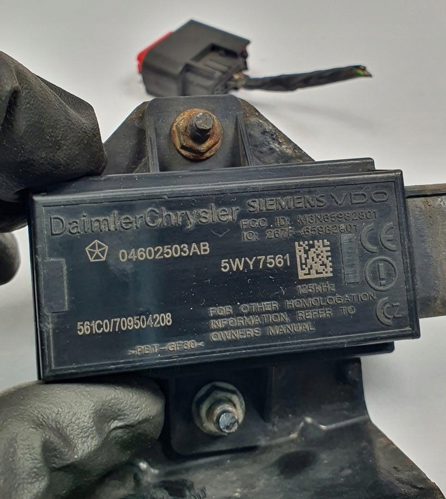 ΑΙΣΘΗΤΗΡΑΣ ΠΙΕΣΗΣ ΕΛΑΣΤΙΚΩΝ CHRYSLER 300C 04602503AB Product image