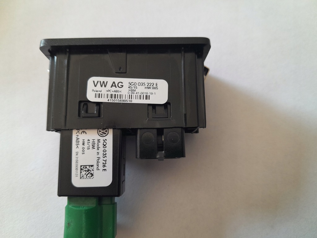 ΥΠΟΔΟΧΗ USB AUX 5G0035222E VW GOLF VII Product image